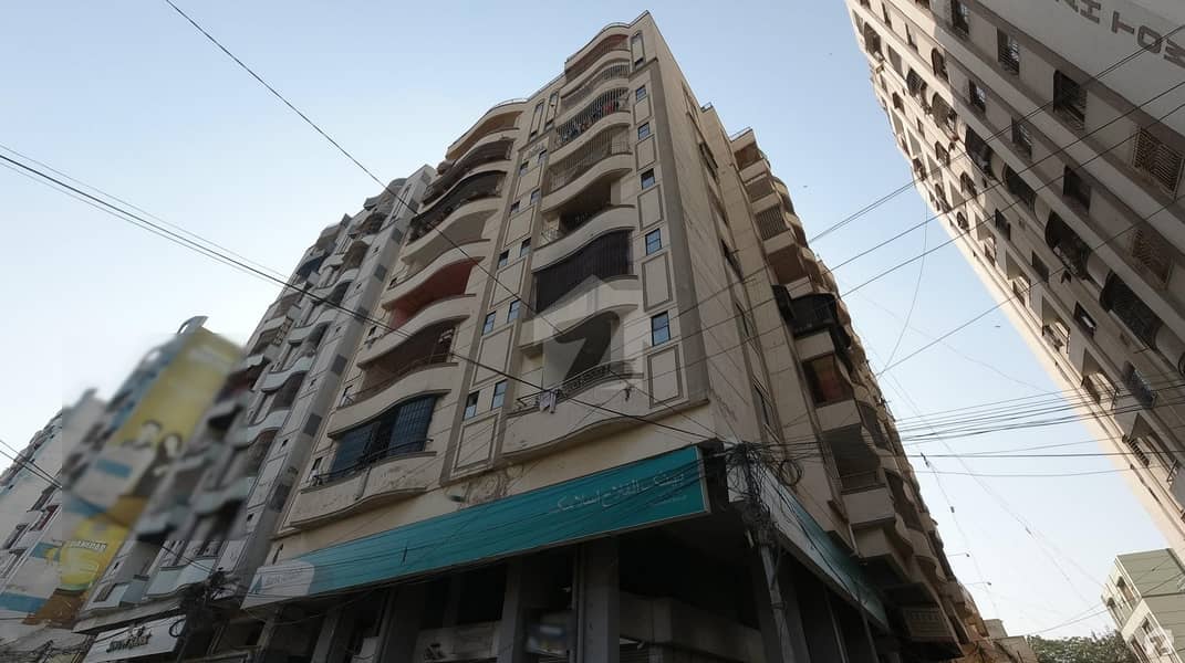 ناظم آباد - بلاک 1 ناظم آباد کراچی میں 2 کمروں کا 5 مرلہ فلیٹ 26 ہزار میں کرایہ پر دستیاب ہے۔