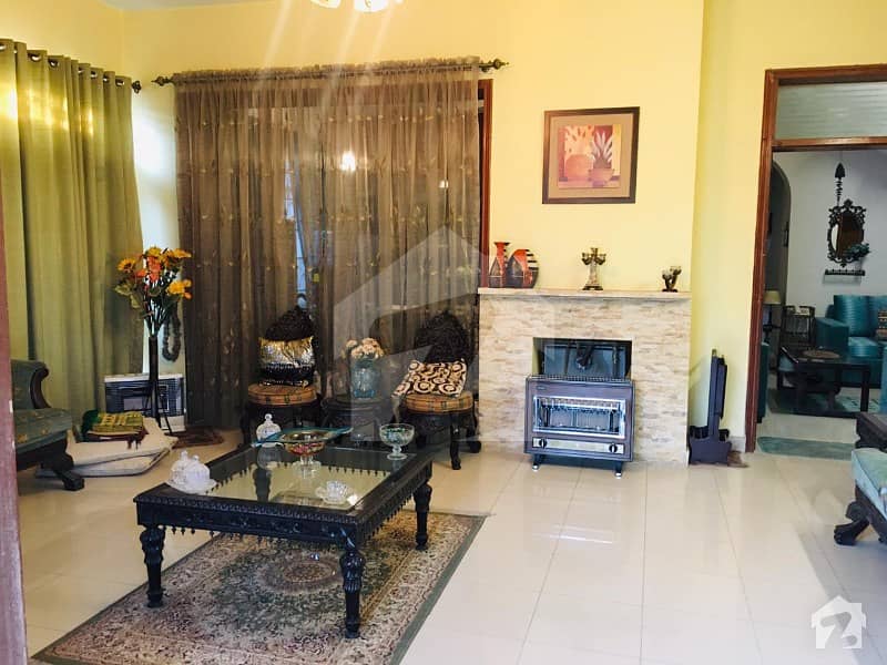 Beautiful House Ideal Location G11 Available For Sale