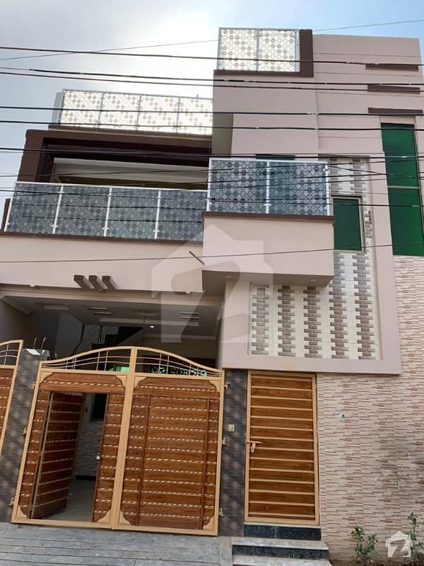 ورسک روڈ پشاور میں 6 کمروں کا 4 مرلہ مکان 95 لاکھ میں برائے فروخت۔