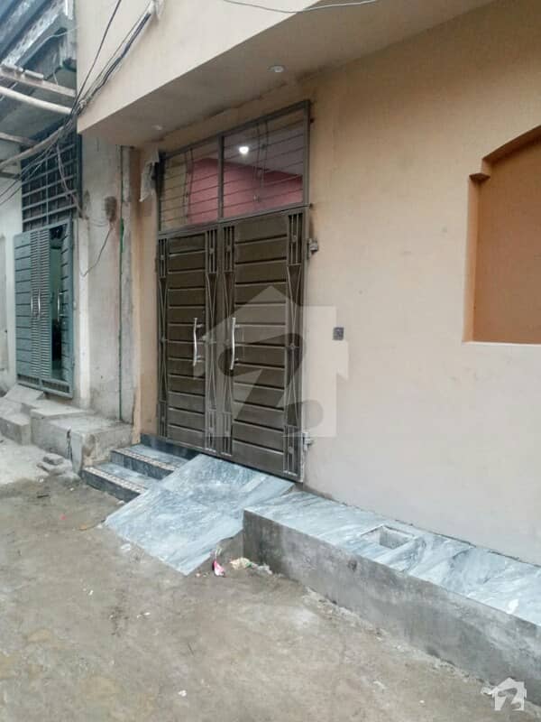 نشتر کالونی لاہور میں 4 کمروں کا 4 مرلہ مکان 72 لاکھ میں برائے فروخت۔