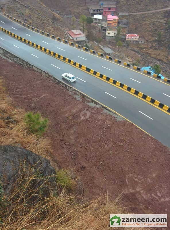 For Investors Developed  28 Kanal Land With Boundary Wall On Express Way Road