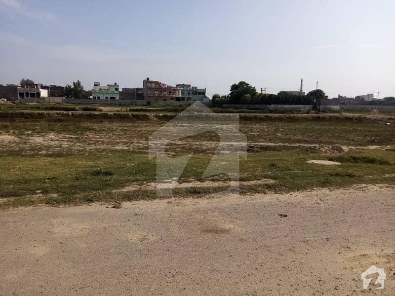 10 Marla Plot For Sale In Orchard Green Block In Paragon City Lahore