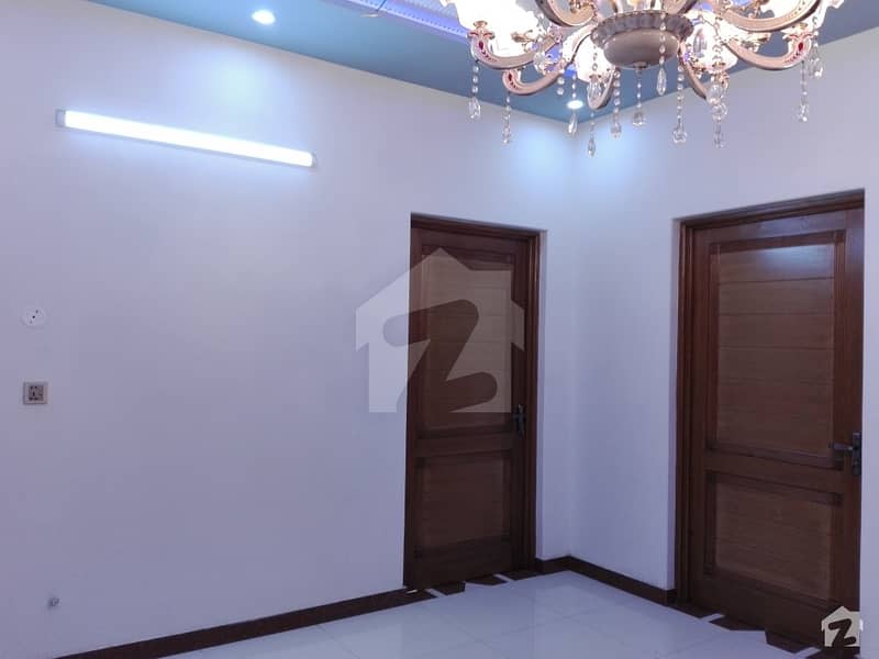 10 Marla Lower Portion In Gulshan-e-Lahore For Rent