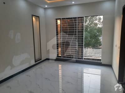 10 Marla Brand New House Available For Rent in Bahria Town Lahore 10 Marla Brand New House Available For Rent in Bahria Town Lahore