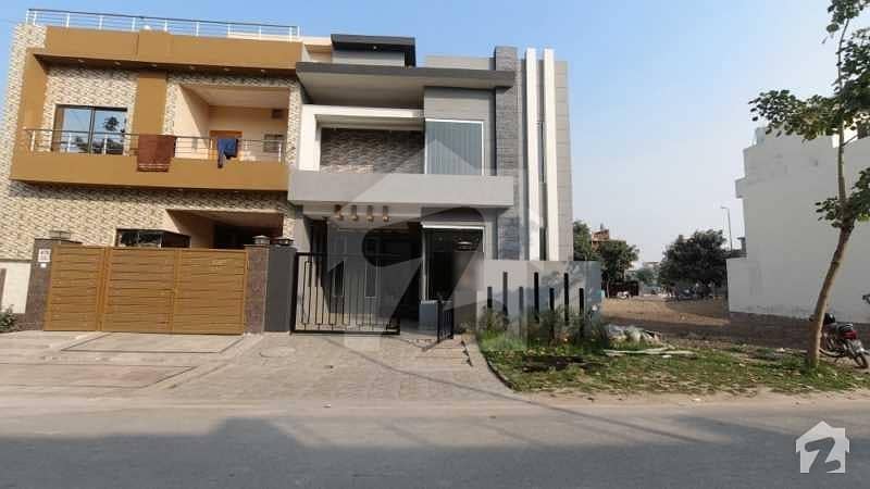 پارک ویو ولاز - ٹیولپ بلاک پارک ویو ولاز لاہور میں 4 کمروں کا 5 مرلہ مکان 1.15 کروڑ میں برائے فروخت۔