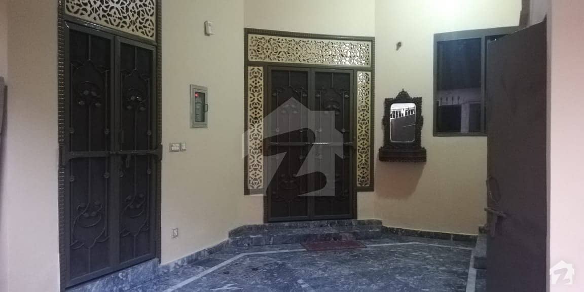 مرغزار آفیسرز کالونی ۔ بلاک ایچ مرغزار آفیسرز کالونی لاہور میں 4 کمروں کا 7 مرلہ مکان 1.2 کروڑ میں برائے فروخت۔