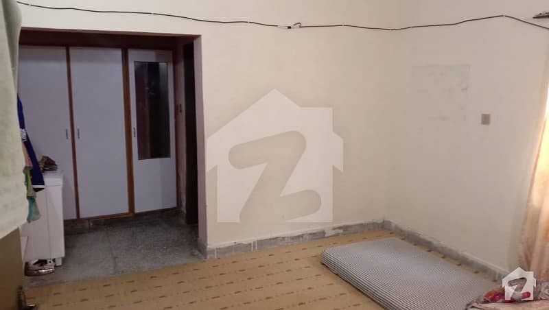 نیو لالہ زار راولپنڈی میں 4 کمروں کا 5 مرلہ مکان 90 لاکھ میں برائے فروخت۔