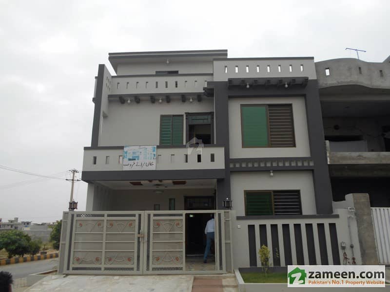 Double Storey Corner House Available For Sale