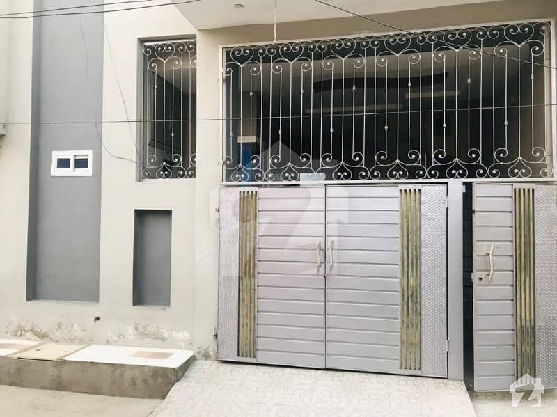 اقصی ٹاؤن فیصل آباد میں 3 کمروں کا 5 مرلہ مکان 1.1 کروڑ میں برائے فروخت۔