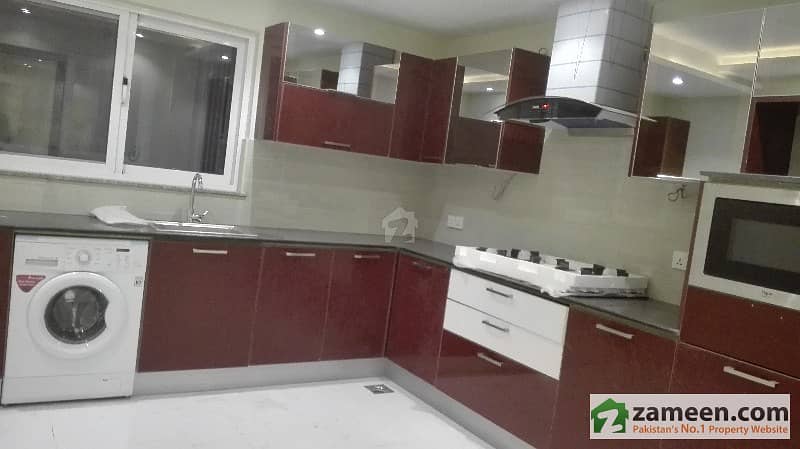 1 Bed Semi Furnished Brand New Luxurious Apartment Is For Sale in Sector D Of Bahria Town Lahore