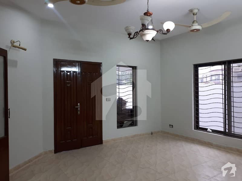 10 Marla House for Sale in Takbeer Block Bahria Town Lahore
