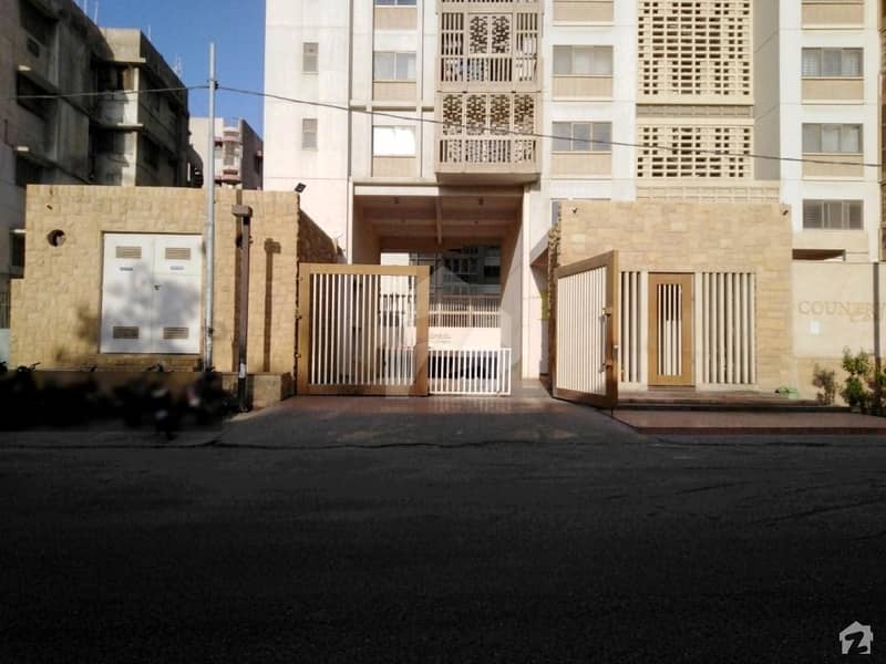 فریرے ٹاؤن کراچی میں 4 کمروں کا 11 مرلہ فلیٹ 5.25 کروڑ میں برائے فروخت۔
