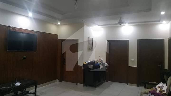 ڈی ایچ اے فیز 4 ڈیفنس (ڈی ایچ اے) لاہور میں 4 کمروں کا 1 کنال مکان 3.95 کروڑ میں برائے فروخت۔