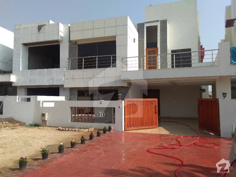 2250  Square Feet House In Gulberg
