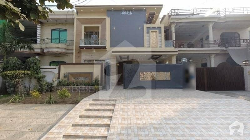 12 Marla House In Johar Town Best Option