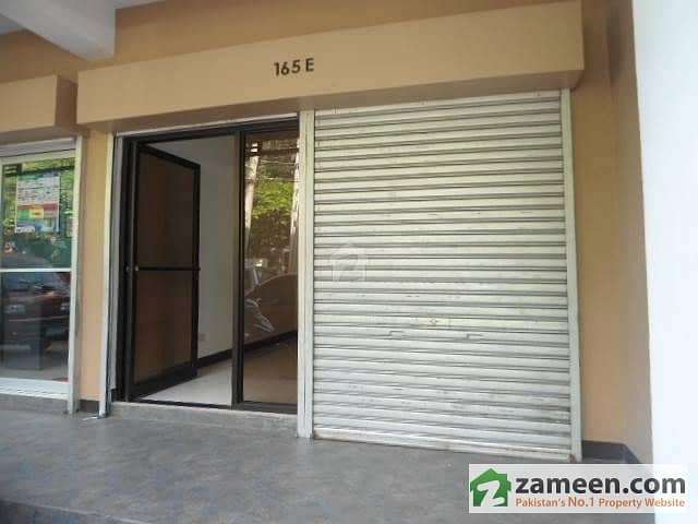 Commercial Hall Is Up For Rent On Barki Road