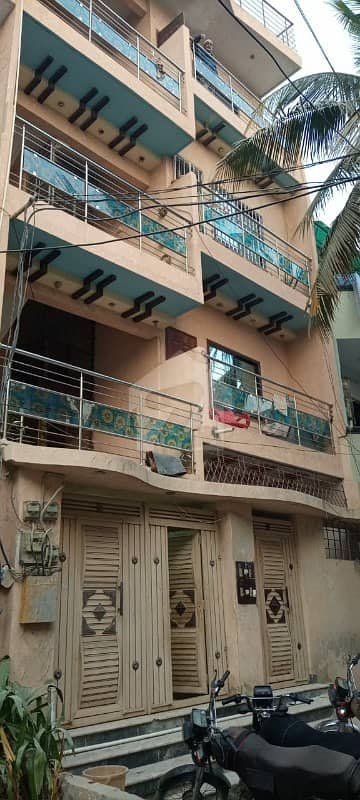 بفر زون سیکٹر 15-A / 2 بفر زون نارتھ کراچی کراچی میں 2 کمروں کا 5 مرلہ بالائی پورشن 75 لاکھ میں برائے فروخت۔