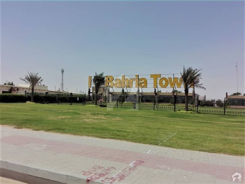 900  Square Feet Flat In Bahria Town Karachi For Sale At Good Location