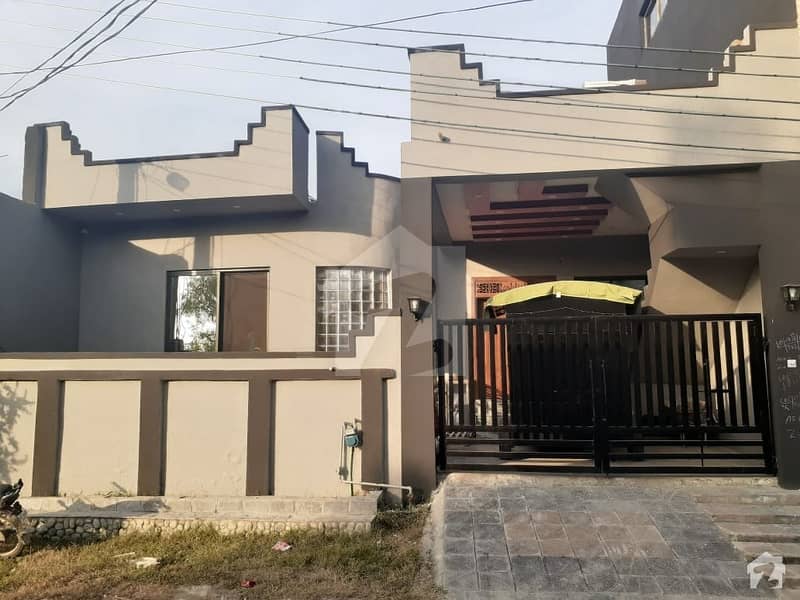 بوسٹن ویلی راولپنڈی میں 6 کمروں کا 10 مرلہ مکان 2.3 کروڑ میں برائے فروخت۔