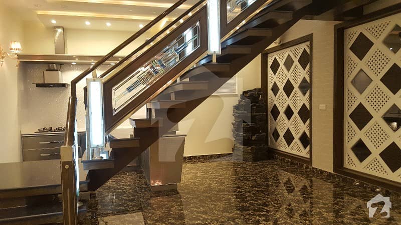 One Kanal Luxury Furnished Upper Portion For Rent In Dha Phase 6