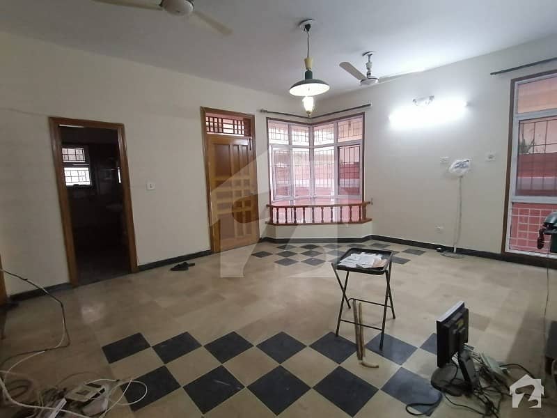 1 Kanal Beautiful House For Rent At F11