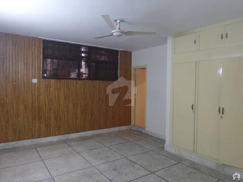 35x80 Livable Triple Storey Old House Is Available For Sale