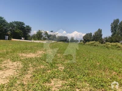 1 Kanal Commercial Plot Available For Sale