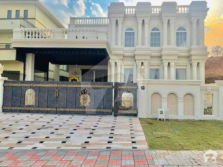 1 Kanal Brand New Luxurious Classical Bungalow For Sale.