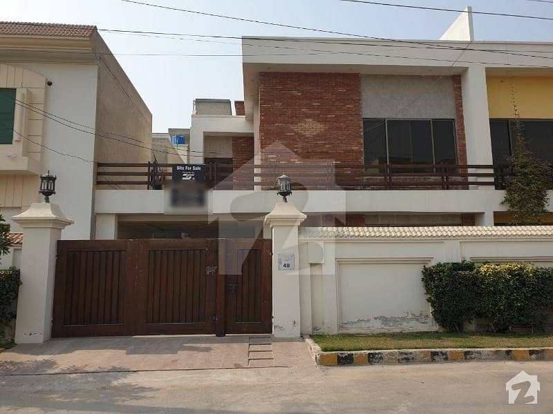 10 Marla House For Sale In Sahar Villas