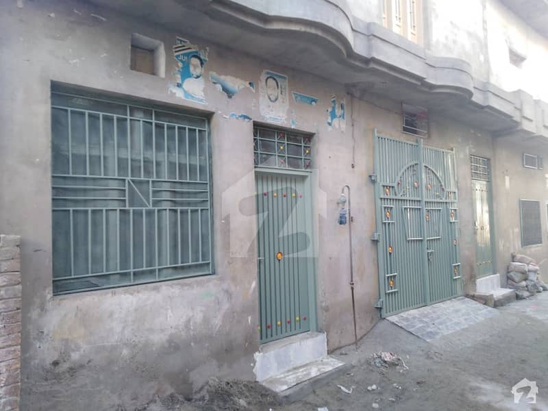 پاجیگی روڈ پشاور میں 7 کمروں کا 6 مرلہ مکان 90 لاکھ میں برائے فروخت۔