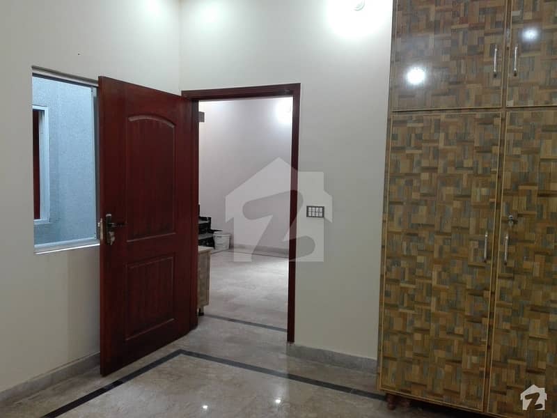 Perfect 3.5 Marla Upper Portion In Cantt For Rent