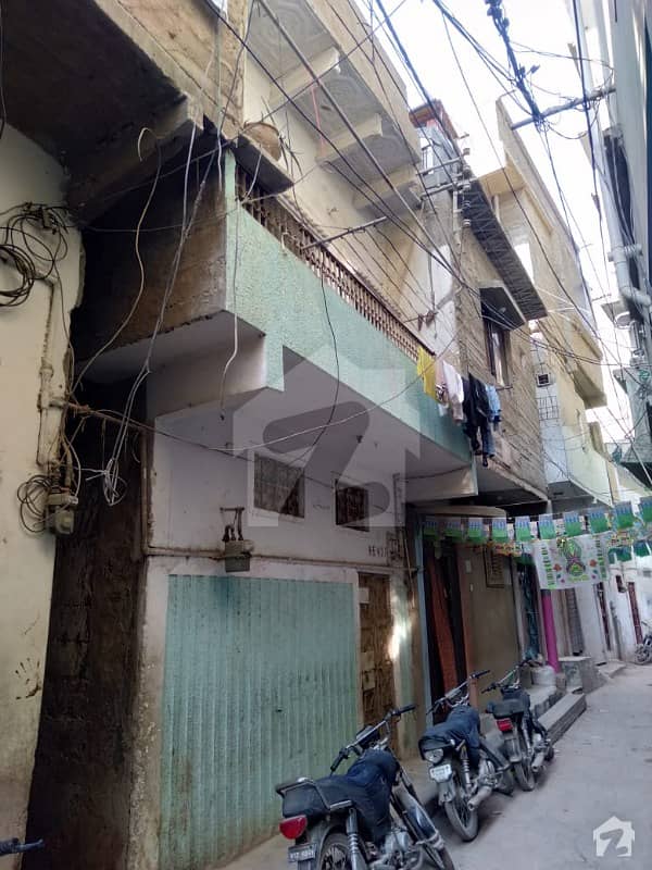Dastgir Colony House Sized 450  Square Feet For Sale
