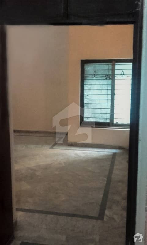 Ground Floor Portion Available For Rent At The Best Location Of Temple Road