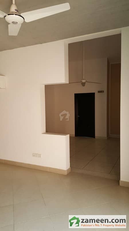 Upper Portion For Rent In Zamzama Streets