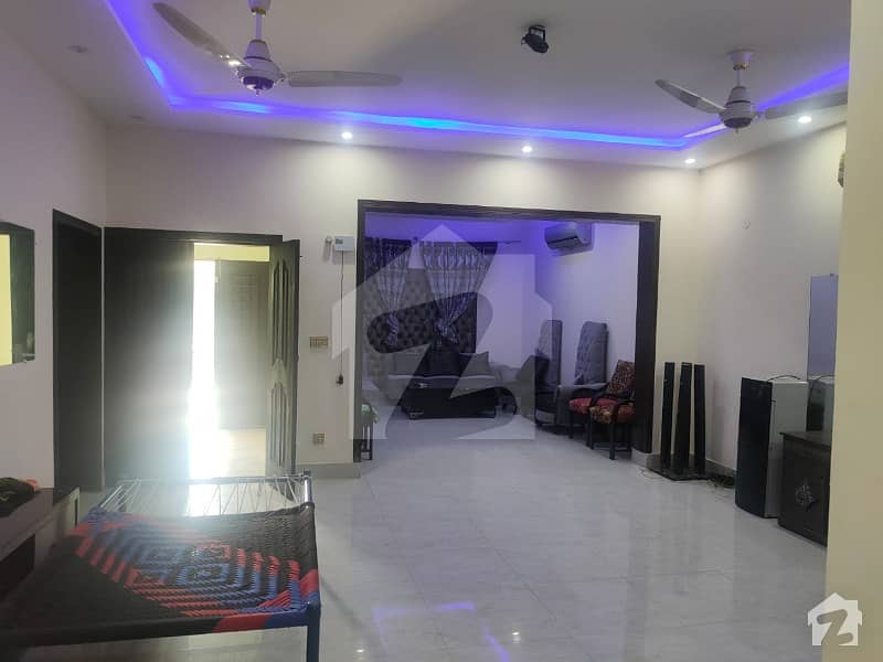 Upper Portion Of 10 Marla House For Rent In Talha Block Bahria Town
