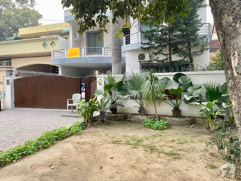 16 Marla House For Sale On Sarwar Road Cantt Lahore