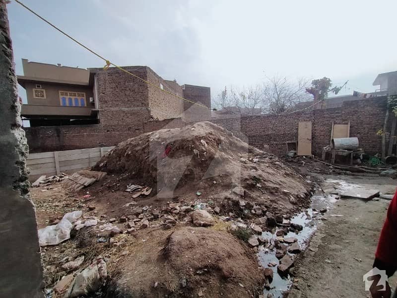 بورڈ دینز کمپلیکس پشاور میں 5 مرلہ رہائشی پلاٹ 9.5 لاکھ میں برائے فروخت۔