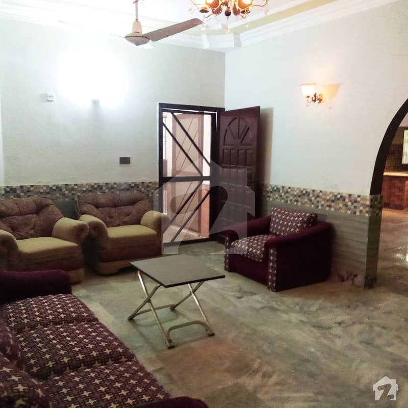 رحمان ولاز گلستانِ جوہر کراچی میں 6 کمروں کا 10 مرلہ مکان 2.7 کروڑ میں برائے فروخت۔