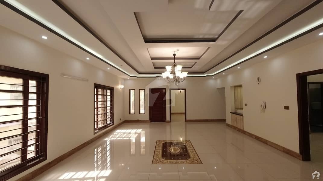 گلستانِِ جوہر ۔ بلاک 7 گلستانِ جوہر کراچی میں 6 کمروں کا 16 مرلہ مکان 4.6 کروڑ میں برائے فروخت۔