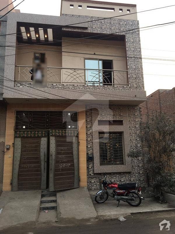 نثار کالونی فیصل آباد میں 4 کمروں کا 4 مرلہ مکان 90 لاکھ میں برائے فروخت۔