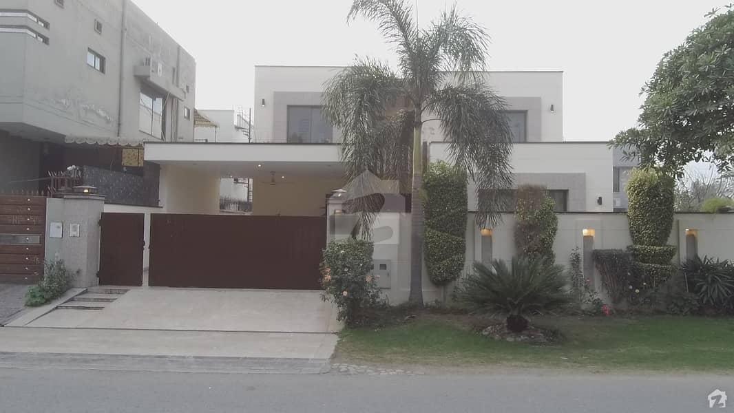 امپیریل گارڈن ہومز پیراگون سٹی لاہور میں 5 کمروں کا 18 مرلہ مکان 3.8 کروڑ میں برائے فروخت۔