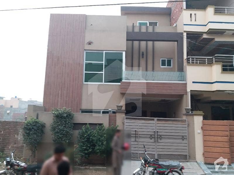 پاک عرب ہاؤسنگ سوسائٹی لاہور میں 3 کمروں کا 5 مرلہ مکان 1.25 کروڑ میں برائے فروخت۔