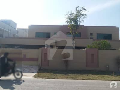 ڈی ایچ اے فیز 2 - بلاک یو فیز 2 ڈیفنس (ڈی ایچ اے) لاہور میں 6 کمروں کا 2 کنال مکان 9.75 کروڑ میں برائے فروخت۔ ڈی ایچ اے فیز 2 - بلاک یو فیز 2 ڈیفنس (ڈی ایچ اے) لاہور میں 6 کمروں کا 2 کنال مکان 9.75 کروڑ میں برائے فروخت۔