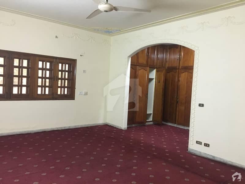 9000  Square Feet House Is Available In Affordable Price In Dha Defence