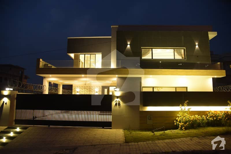 Luxurious Furnished Villa By Designer For Sale