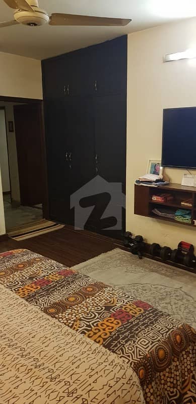 Big 3 Bedroom Apartment With Attached Bathroom On Shaheed E Millat Shabbirabad A Block