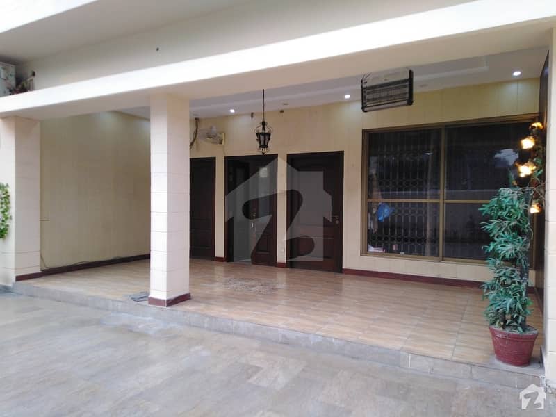 One Kanal Beautiful House Is Available For Sale In Shadman Lahore