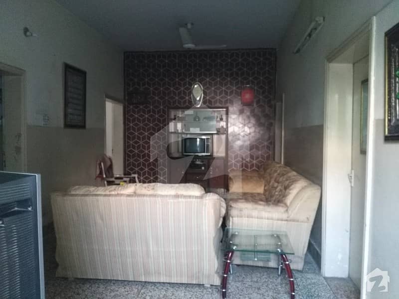 2475  Square Feet House Situated In Allama Iqbal Town For Sale