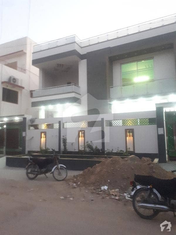 گلستانِ جوہر کراچی میں 3 کمروں کا 16 مرلہ مکان 6.5 کروڑ میں برائے فروخت۔
