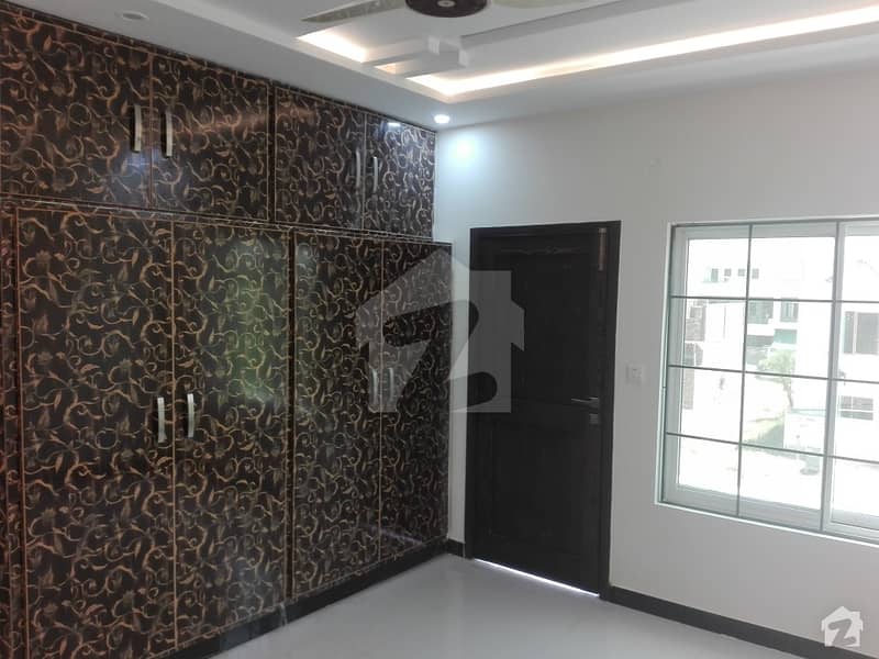 A Palatial Residence For Sale In F-11 Islamabad